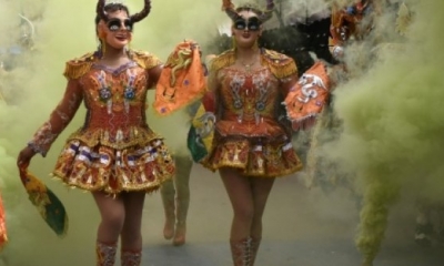 Bailarines en el desfile inaugural del Carnaval de Oruro, en Bolivia, el 10 de febrero de 2018