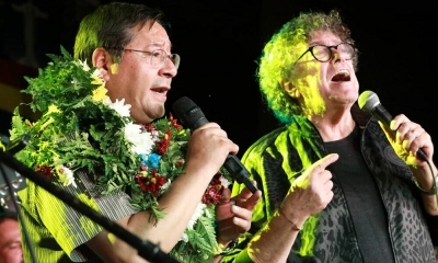 El presidente de Bolivia Luis Arce y el canta autor Piero en Buenos Aires