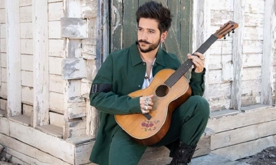 Fotografía cedida por Interscope Records que muestra al cantante colombiano Camilo.