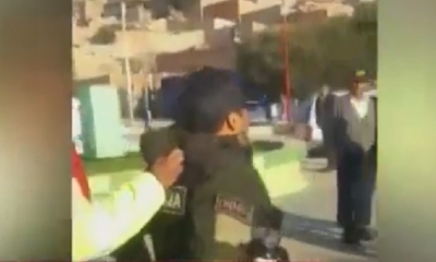 Los policías estarían en estado de ebriedad/Foto. Captura de pantalla