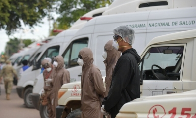 El Ministerio de Salud envió este lunes ocho ambulancias a los departamentos de Tarija, Chuquisaca, Pando, Oruro y Potosí