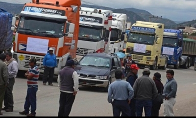 La venta de pasajes en la Terminal de Buses de La Paz hacia el resto del país está “condicionada” a que se despejen varios puntos de bloqueo