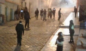 Efectivos policiales tuvieron que usar gases lacrimogenos/Foto. RRSS