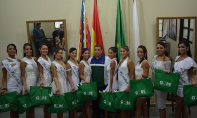 Las once candidatas con la primera autoridad/Foto.RL
