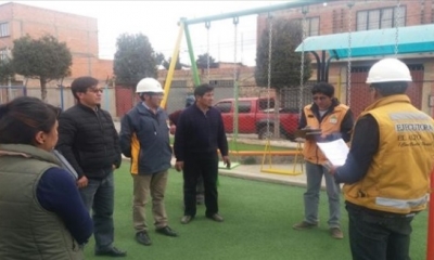 Estos jóvenes realizan trabajos en distintas zonas, donde prestan también ayuda a los vecinos en trabajos de limpieza zonal.